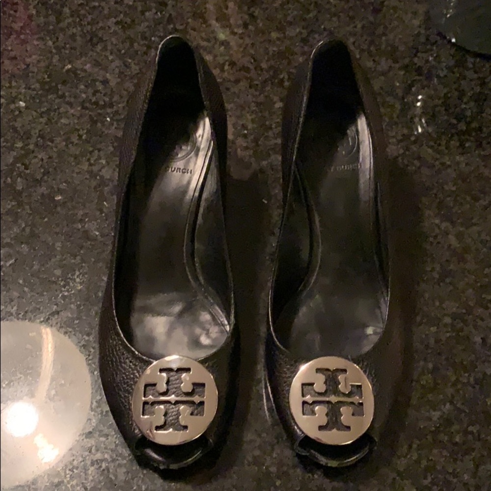 Tory Burch open toe wedge leather shoe